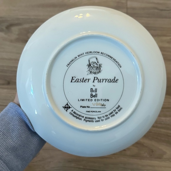 Bill Bell Limited Edition Decorative Cat Plates! Collectibles in mint condition! - Picture 3 of 9